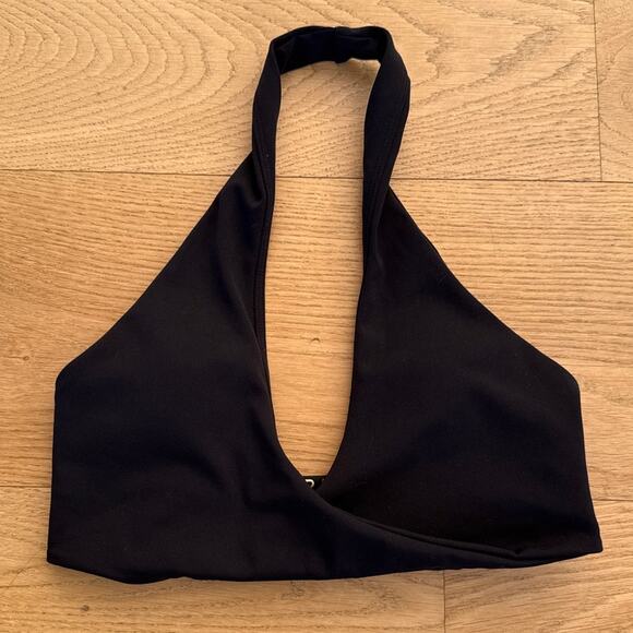L * Space - Jeanne Halter Neck Sports Bra Top in Black - Picture 1 of 5